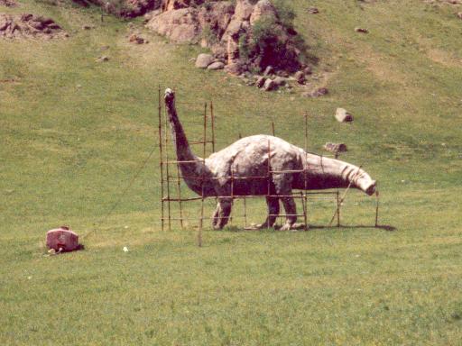 Stenen dinosaurus
