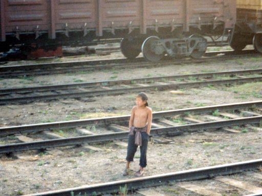 Mongools jongetje in Suche Bator